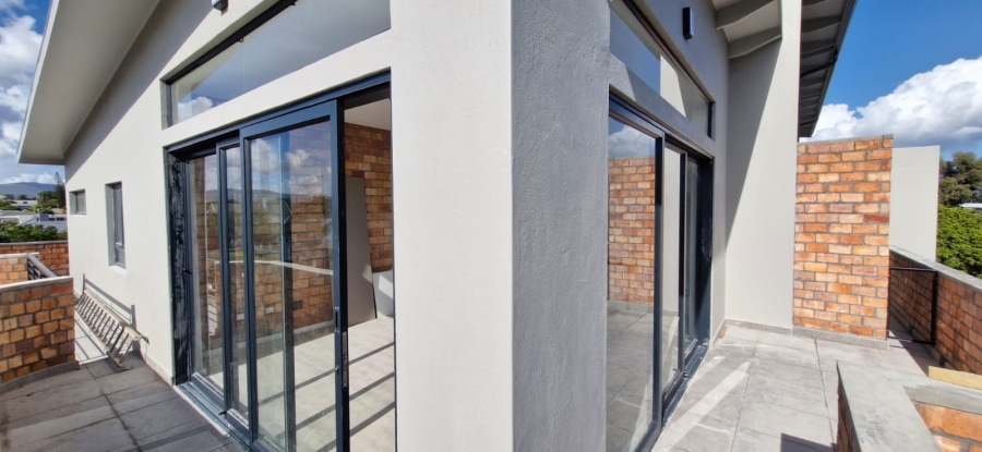 2 Bedroom Property for Sale in Table View Western Cape